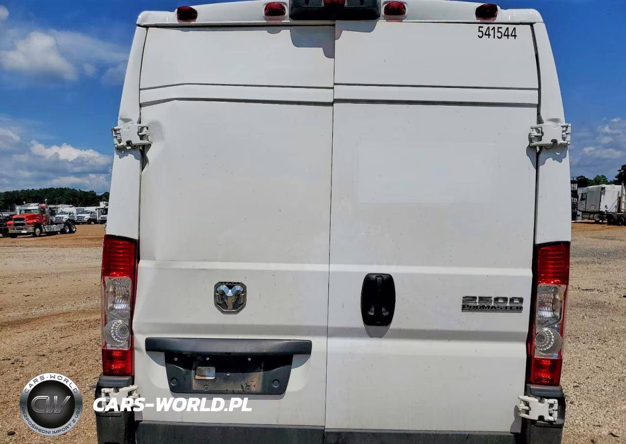 2025 Ram Promaster 2500 Delivery Van VIN:3C6LRVDG3SE568302 - 10