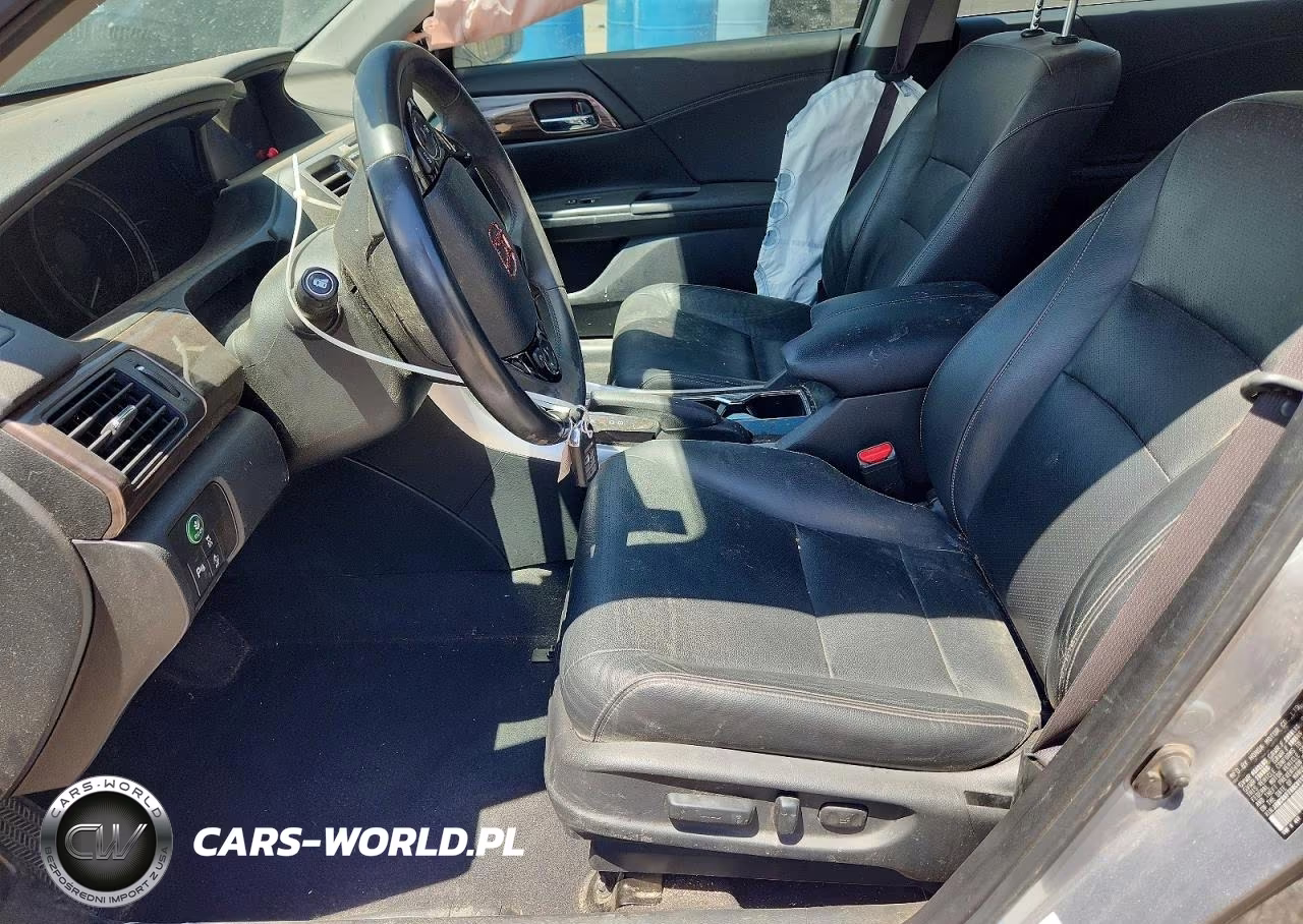 2017 Honda Accord Touring Hybrid VIN:JHMCR6F78HC011590 - 7