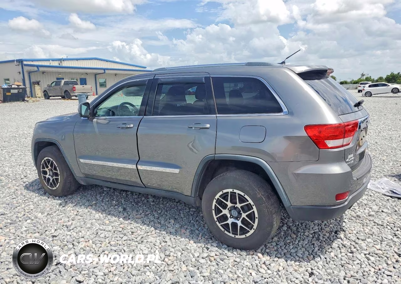 2013 Jeep Grand Cherokee Laredo VIN:1C4RJFAT4DC594063 - 2
