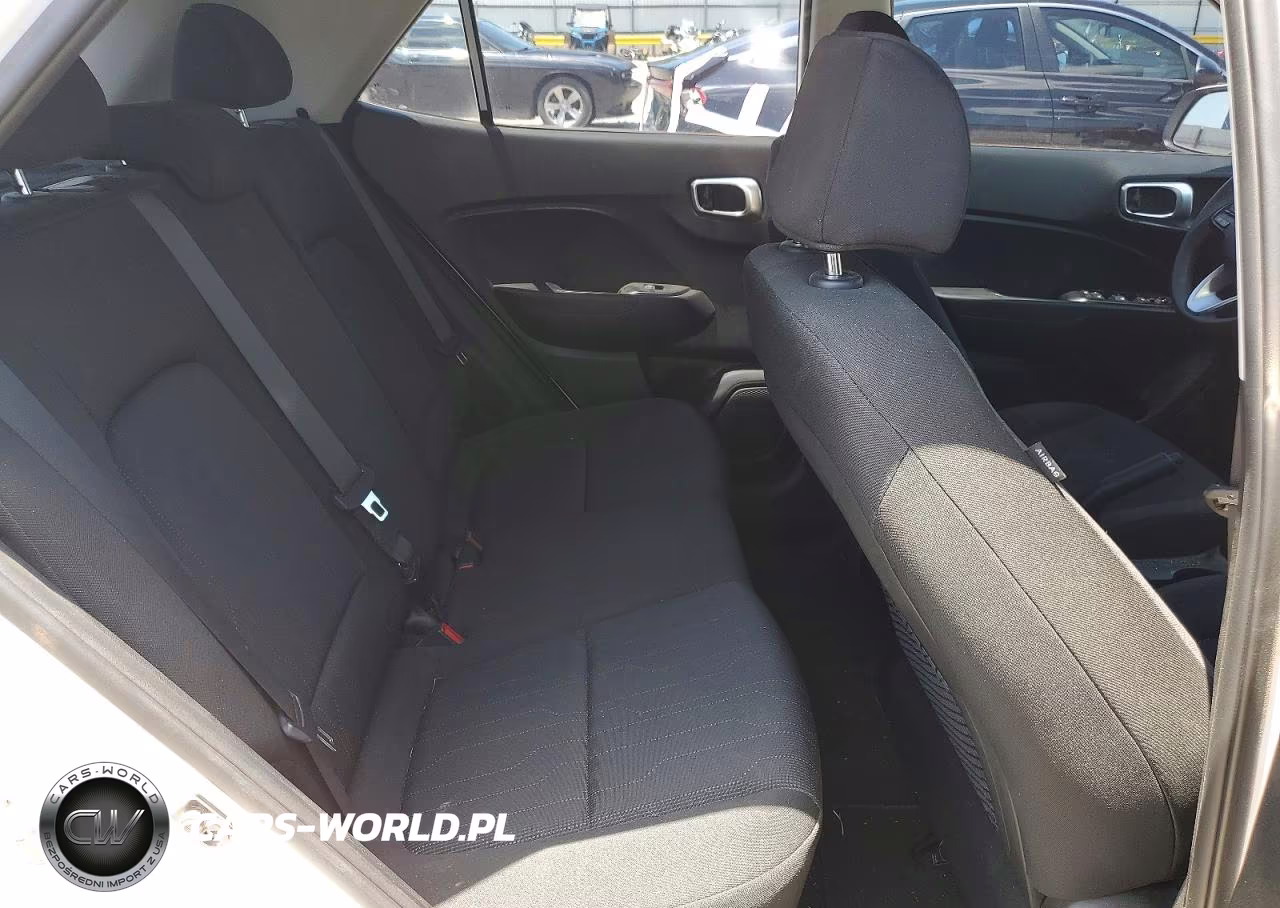 2022 Hyundai Venue Se VIN:KMHRB8A30NU201644 - 11