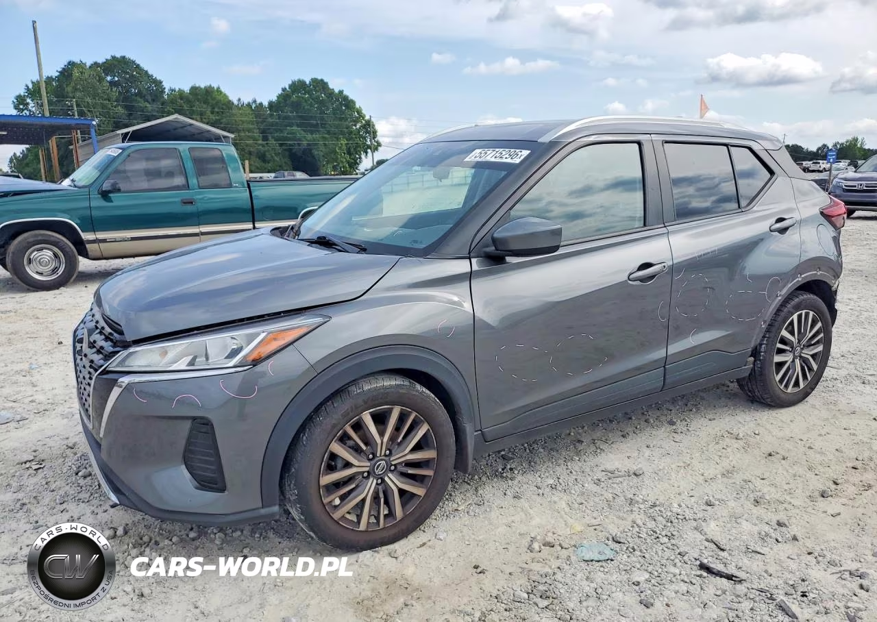 2021 Nissan Kicks Sv