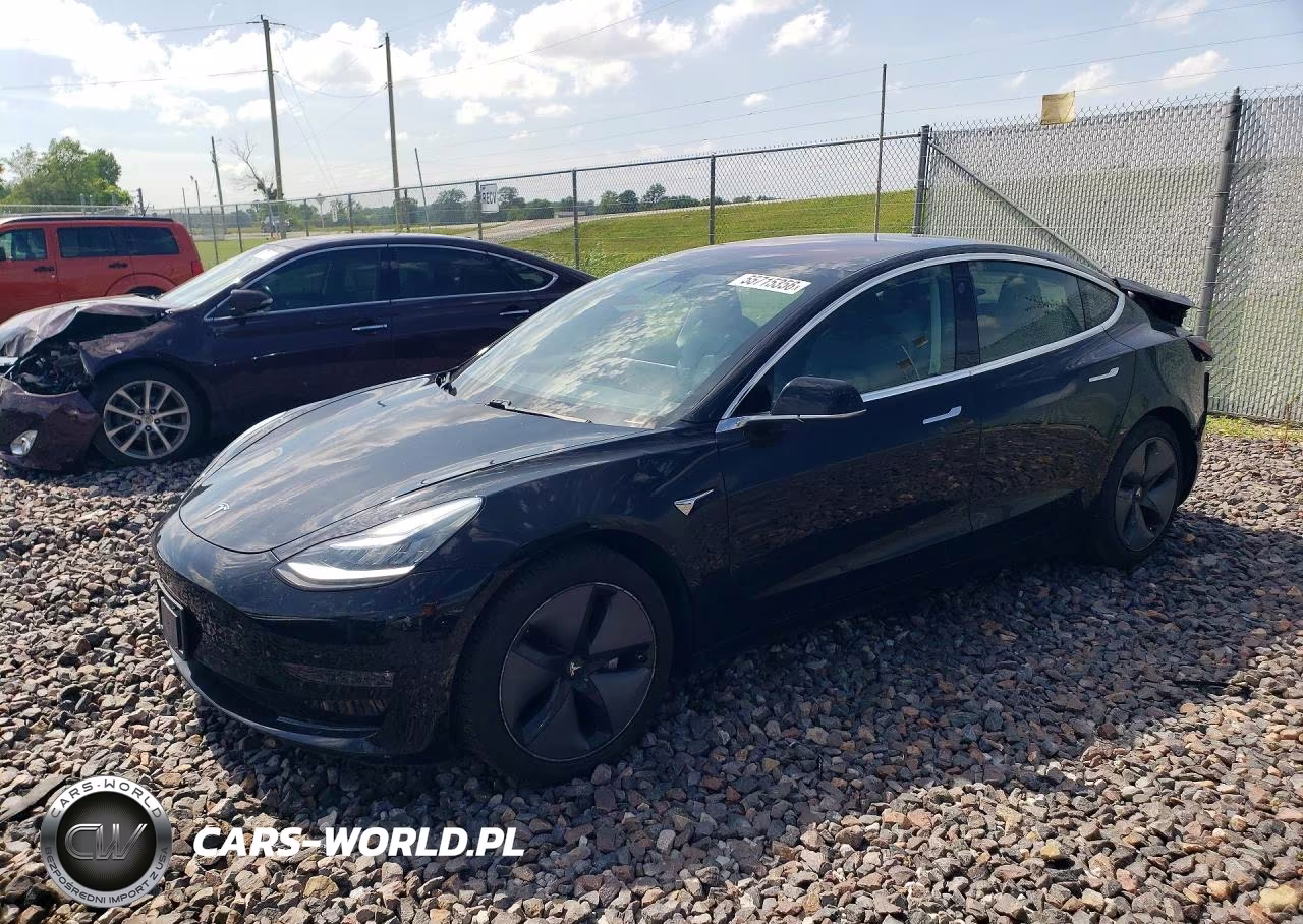 2018 Tesla Model 3 – zdjęcie 1 z 12