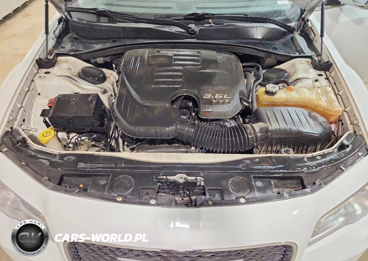 2017 Chrysler 300C VIN:2C3CCAEG5HH586819 - 11