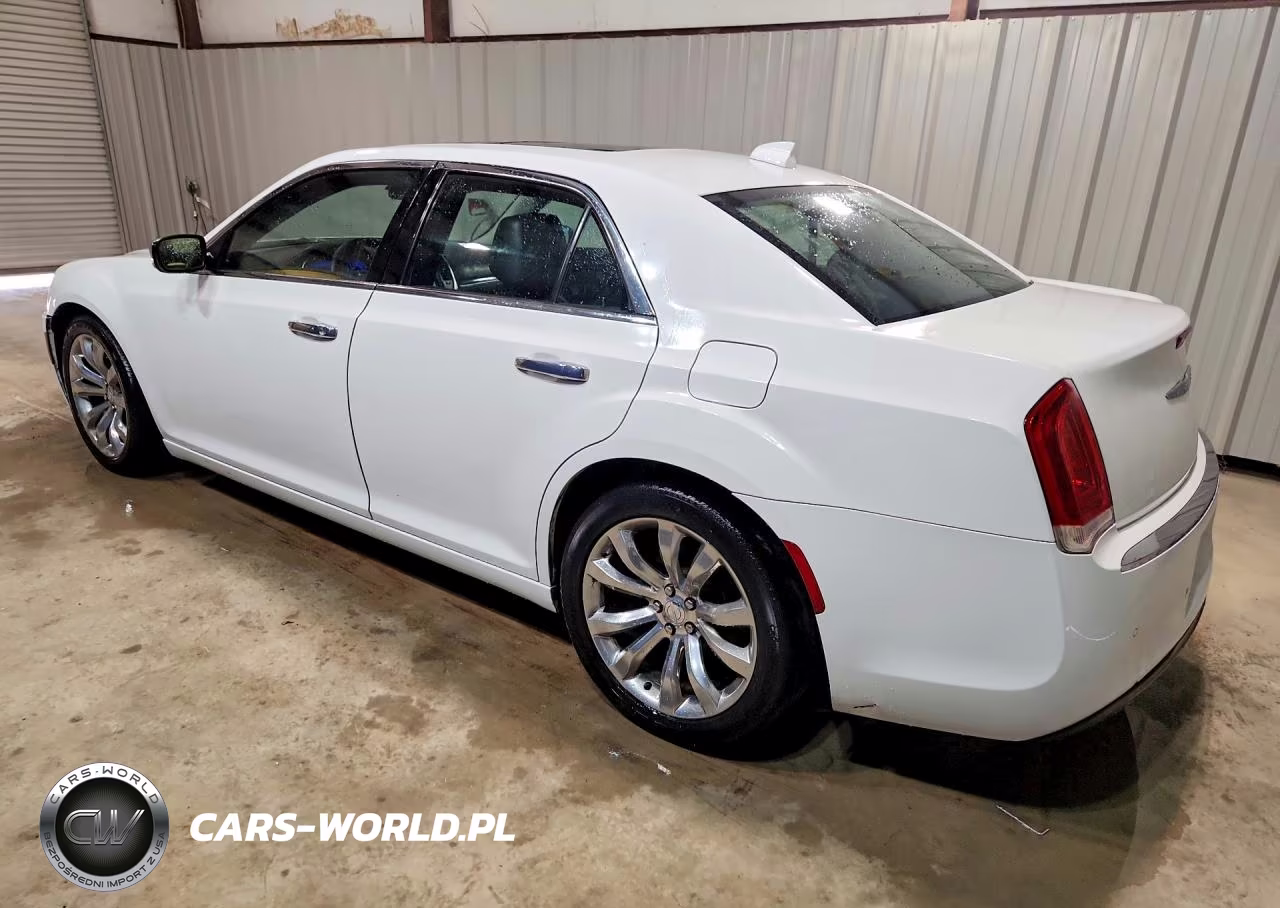 2017 Chrysler 300C VIN:2C3CCAEG5HH586819 - 2