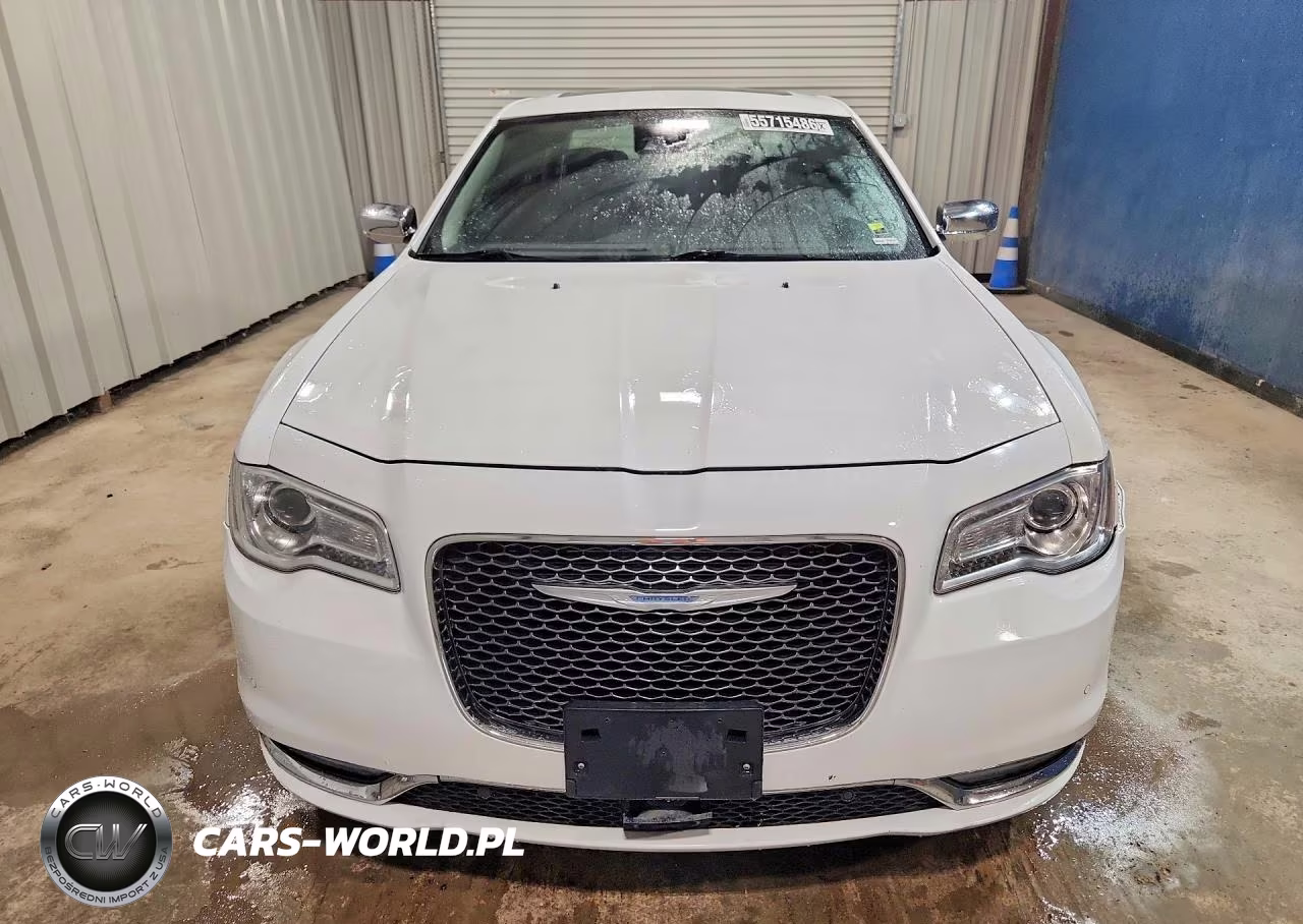 2017 Chrysler 300C VIN:2C3CCAEG5HH586819 - 5