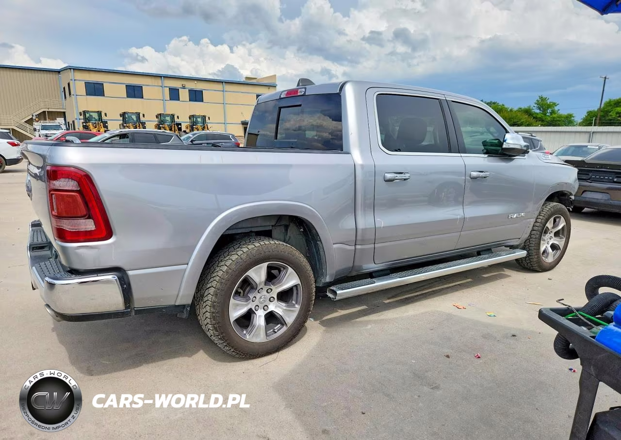 2020 Ram 1500 Laramie VIN:1C6RREJT3LN235333 - 3