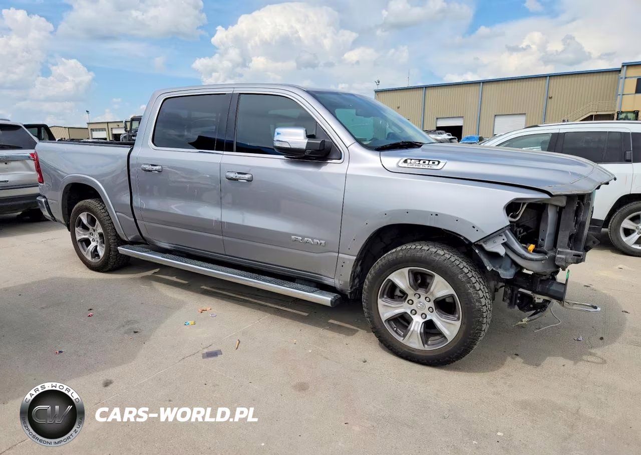 2020 Ram 1500 Laramie VIN:1C6RREJT3LN235333 - 4