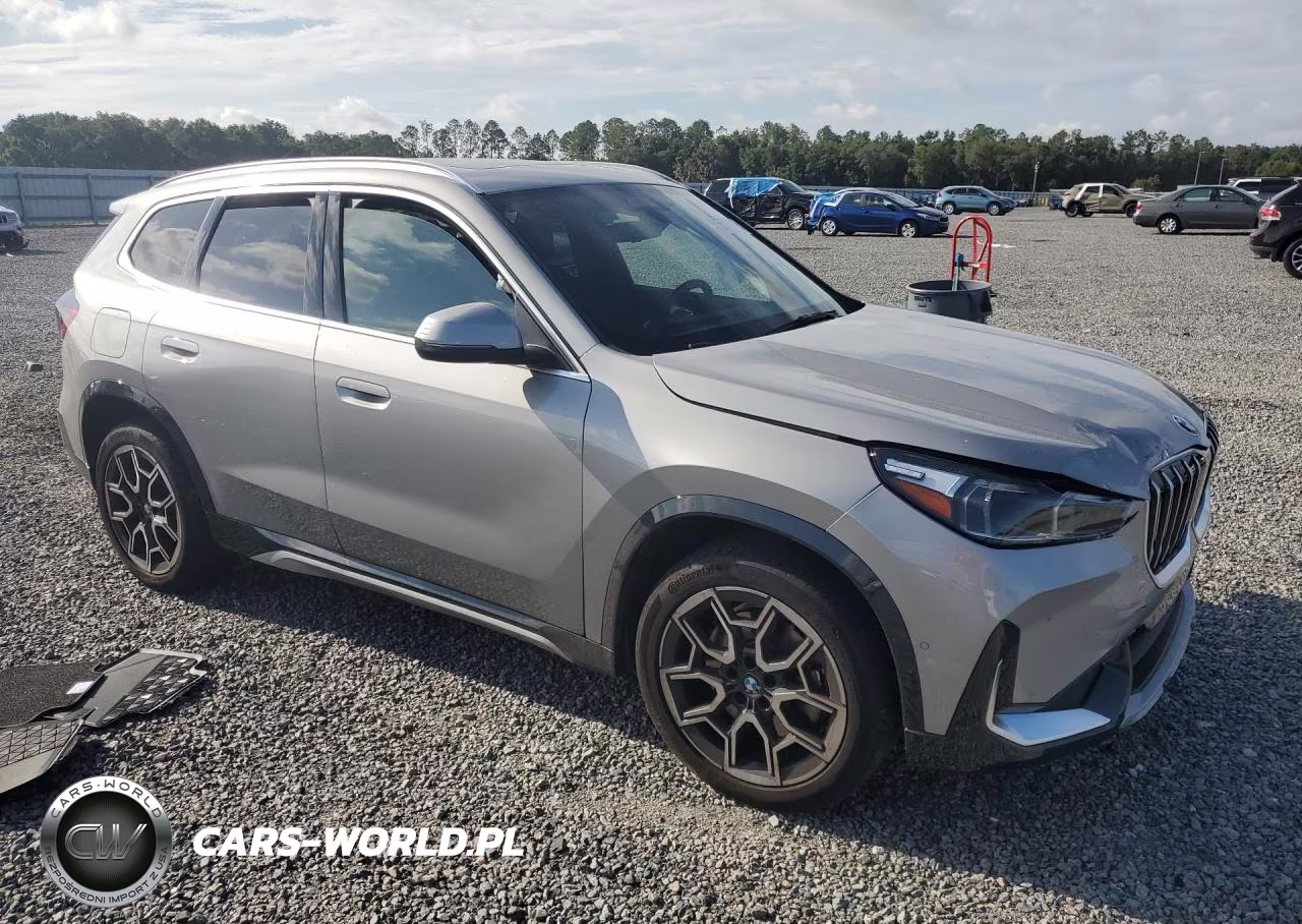 2025 BMW X1 xDrive28I VIN:WBX73EF0XS5131732 - 4