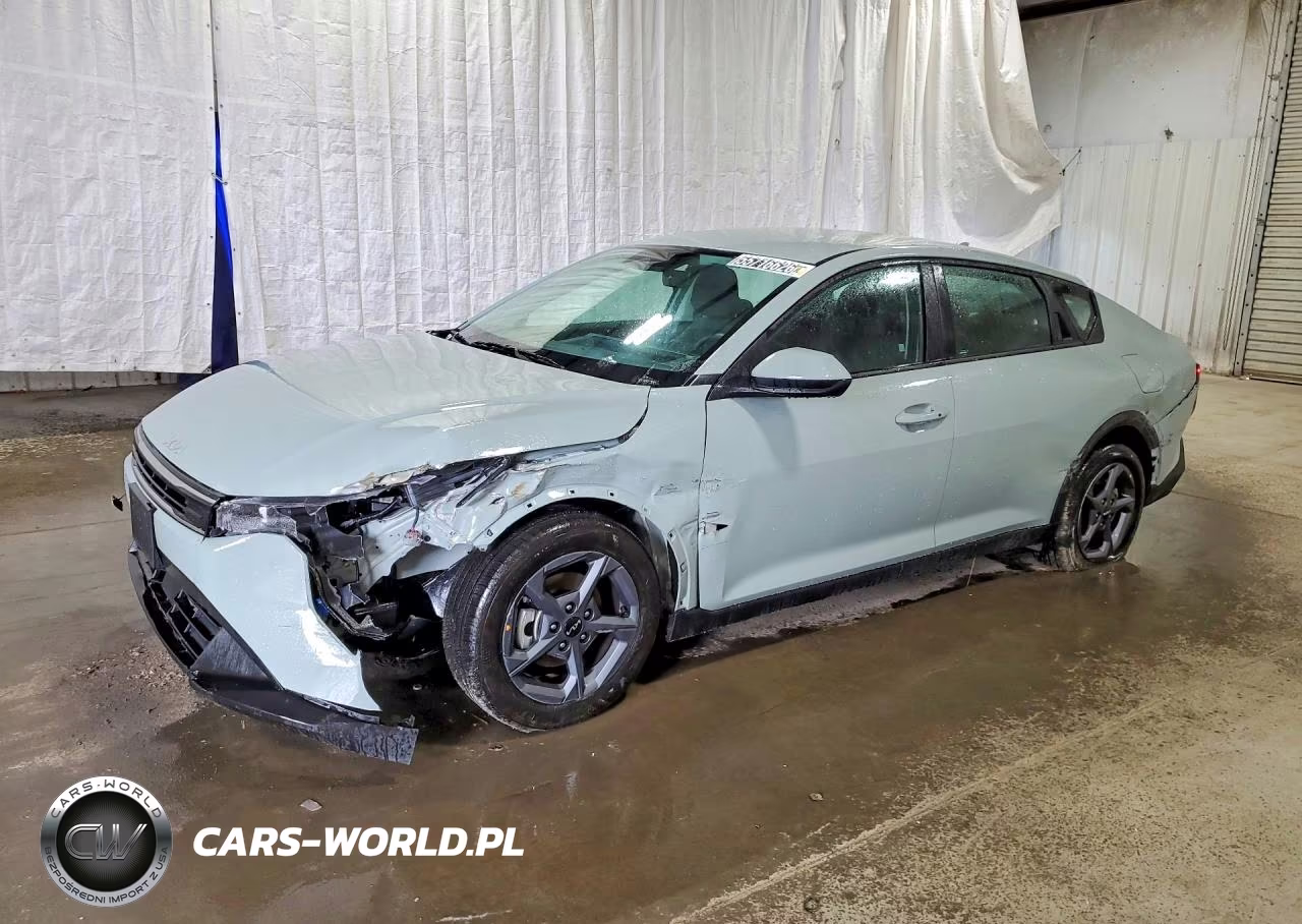 2026 Kia K4 Lxs – zdjęcie 1 z 12
