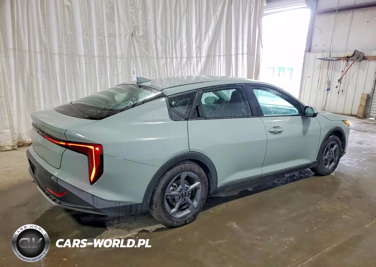 2026 Kia K4 Lxs VIN:3KPFT4DEXTE252753 - 3