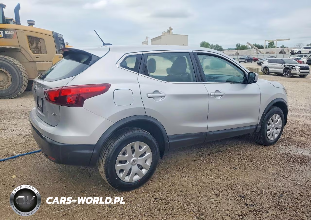 2018 Nissan Rogue Sport S VIN:JN1BJ1CR5JW262829 - 3