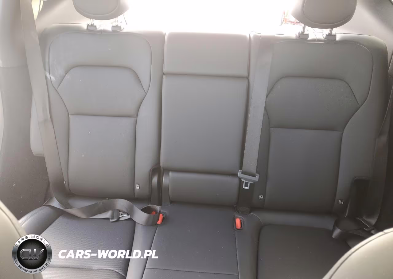 2026 Tesla Model Y VIN:7SAYGDEE2TA438101 - 10