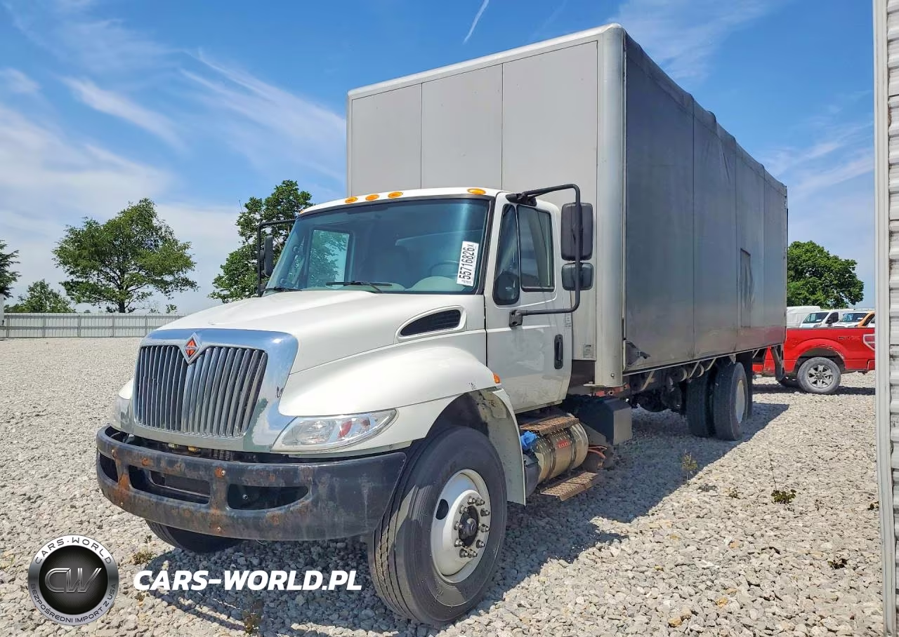 2018 International 4300 Curtain Side Truck – zdjęcie 1 z 13