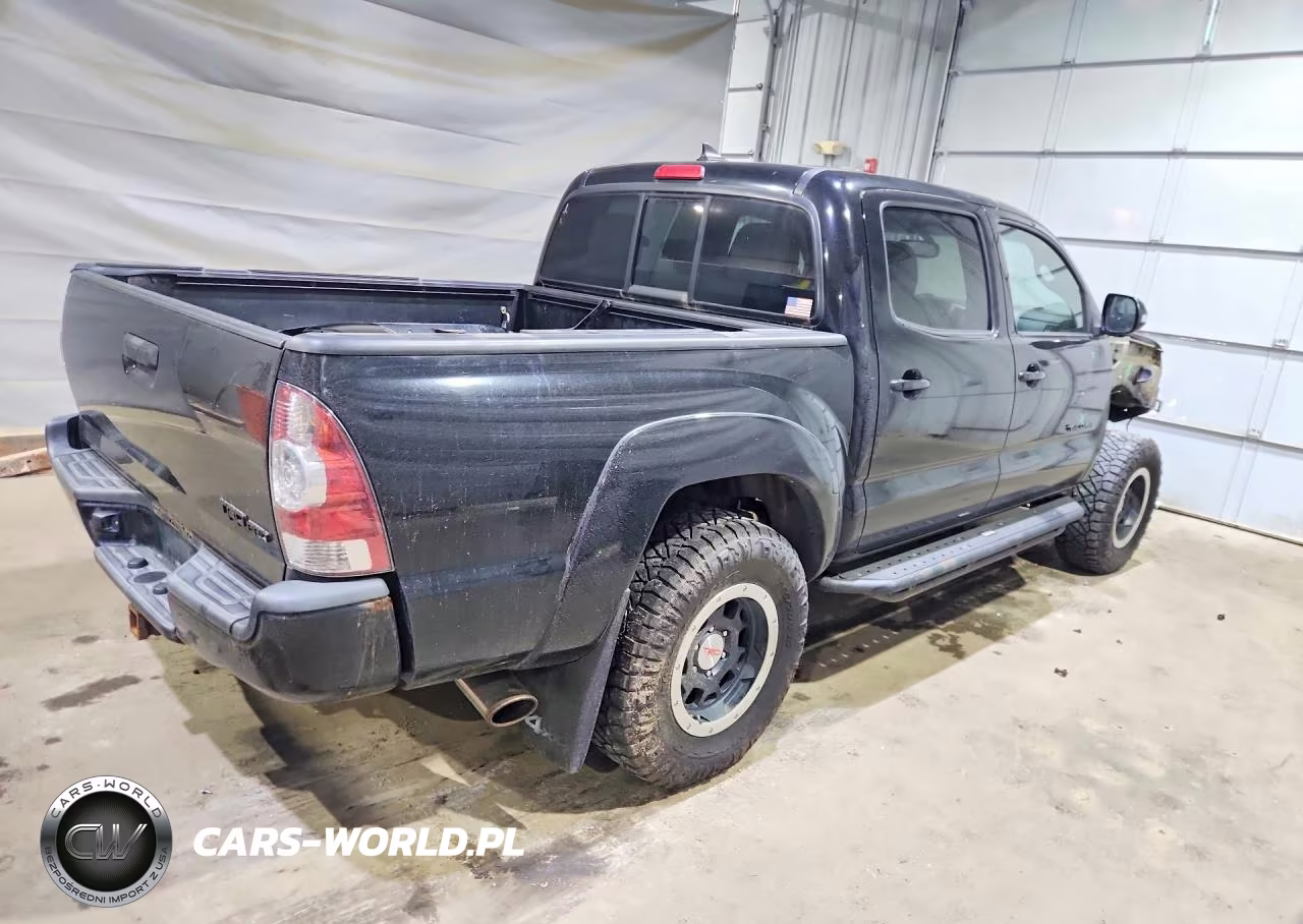 2015 Toyota Tacoma Trd Pro VIN:5TFLU4ENXFX128131 - 3