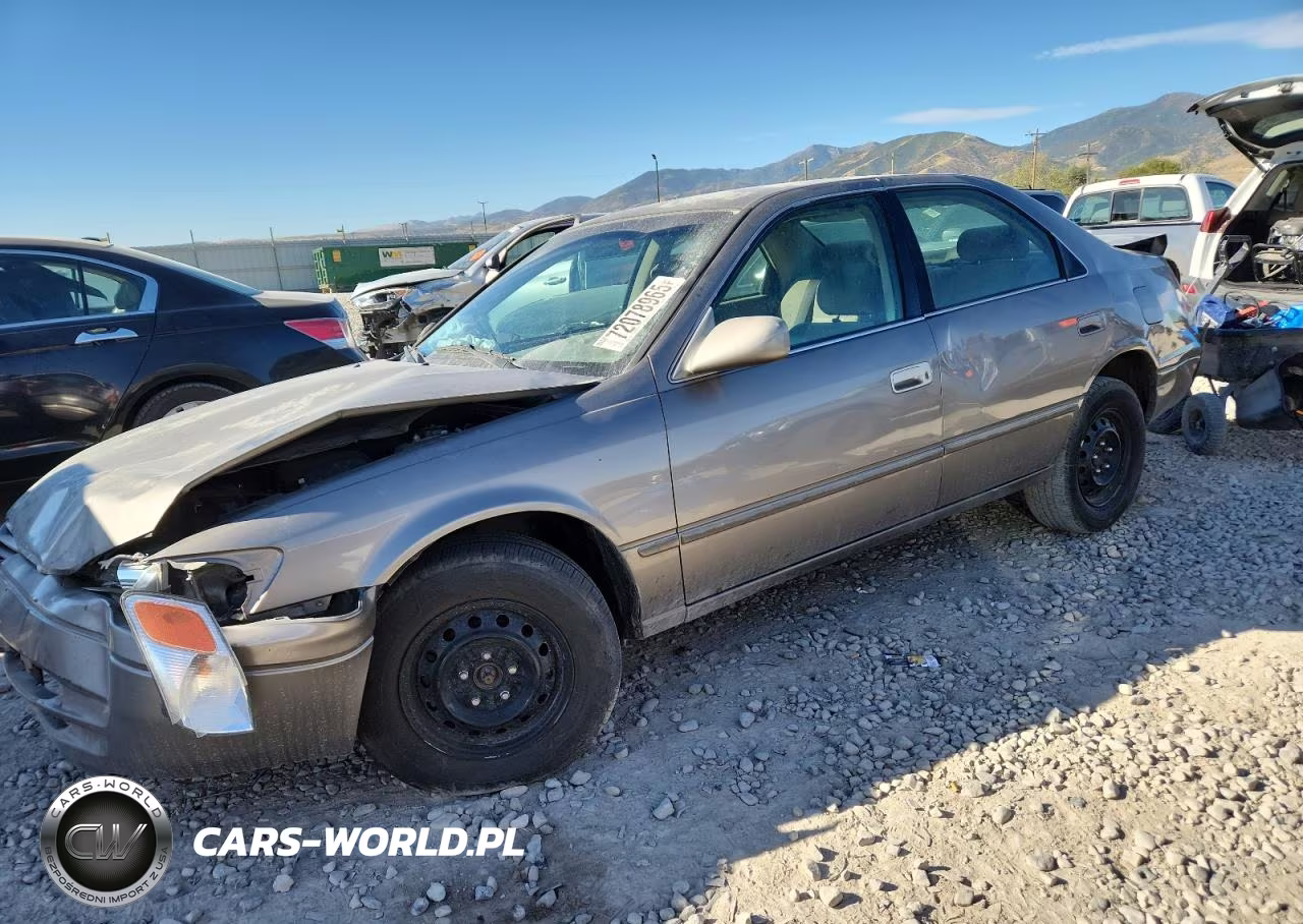 1999 Toyota Camry Ce