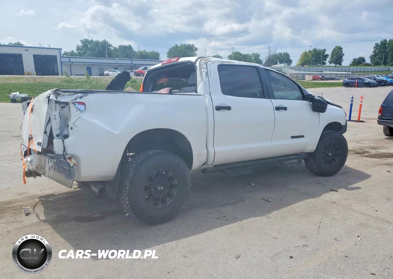 2013 Toyota Tundra Crewmax Sr5 VIN:5TFDM5F13DX042064 - 3