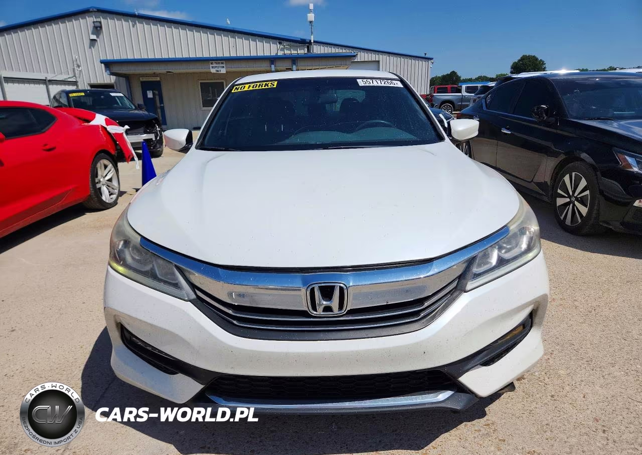 2017 Honda Accord Sport Special Edition VIN:1HGCR2F1XHA048160 - 5
