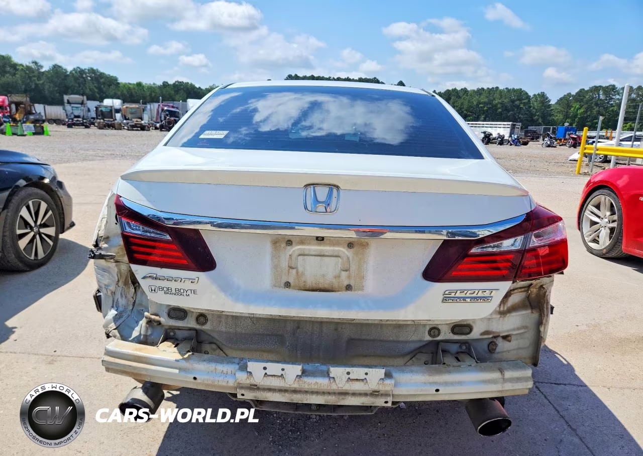 2017 Honda Accord Sport Special Edition VIN:1HGCR2F1XHA048160 - 6
