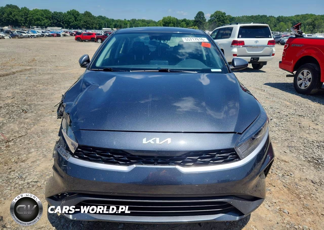 2024 Kia Forte Lxs VIN:3KPF24AD2RE724550 - 5