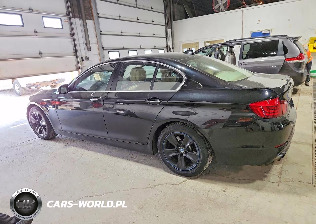 2013 BMW 528 Xi VIN:WBAXH5C57DDW12672 - 2