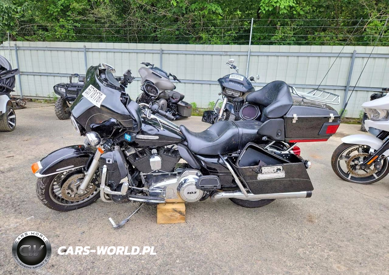 2012 Harley-Davidson Flhtk Electra Glide Ultra Limited VIN:1HD1KEM12CB694731 - 3