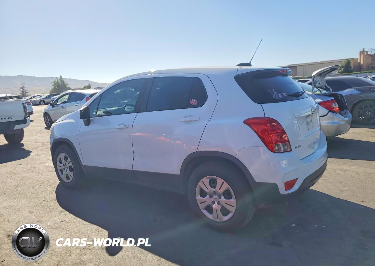 2018 Chevrolet Trax Ls VIN:KL7CJKSB3JB701123 - 2