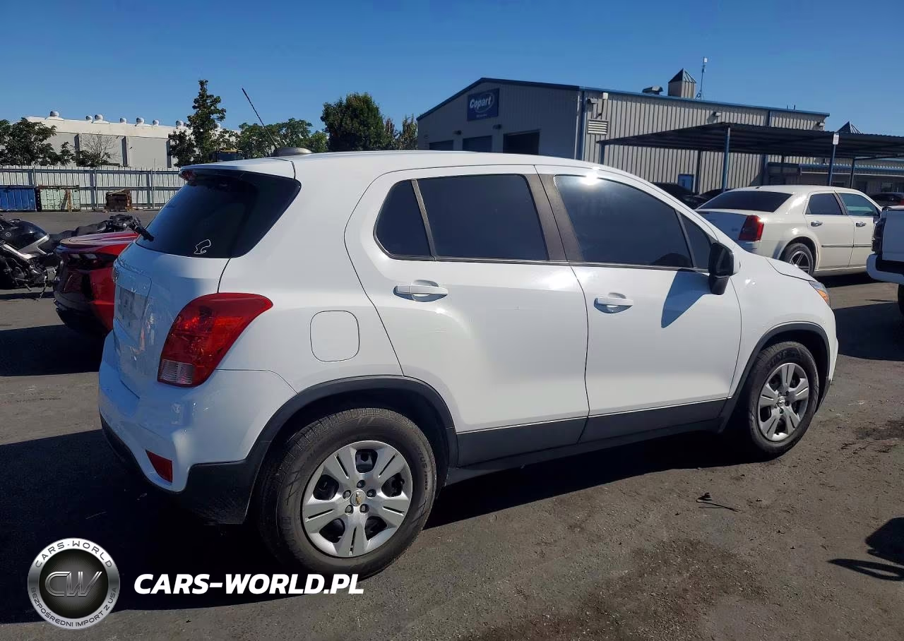 2018 Chevrolet Trax Ls VIN:KL7CJKSB3JB701123 - 3