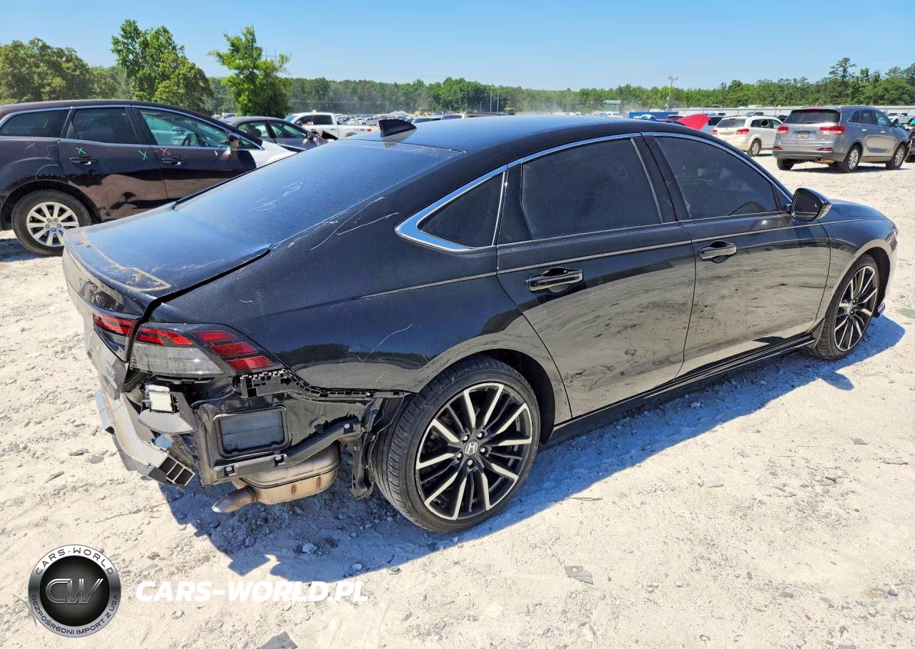 2023 Honda Accord Touring Hybrid VIN:1HGCY2F84PA026878 - 3