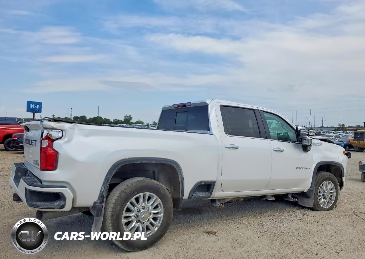 2022 Chevrolet Silverado K2500 High Country VIN:1GC4YREY7NF305805 - 3