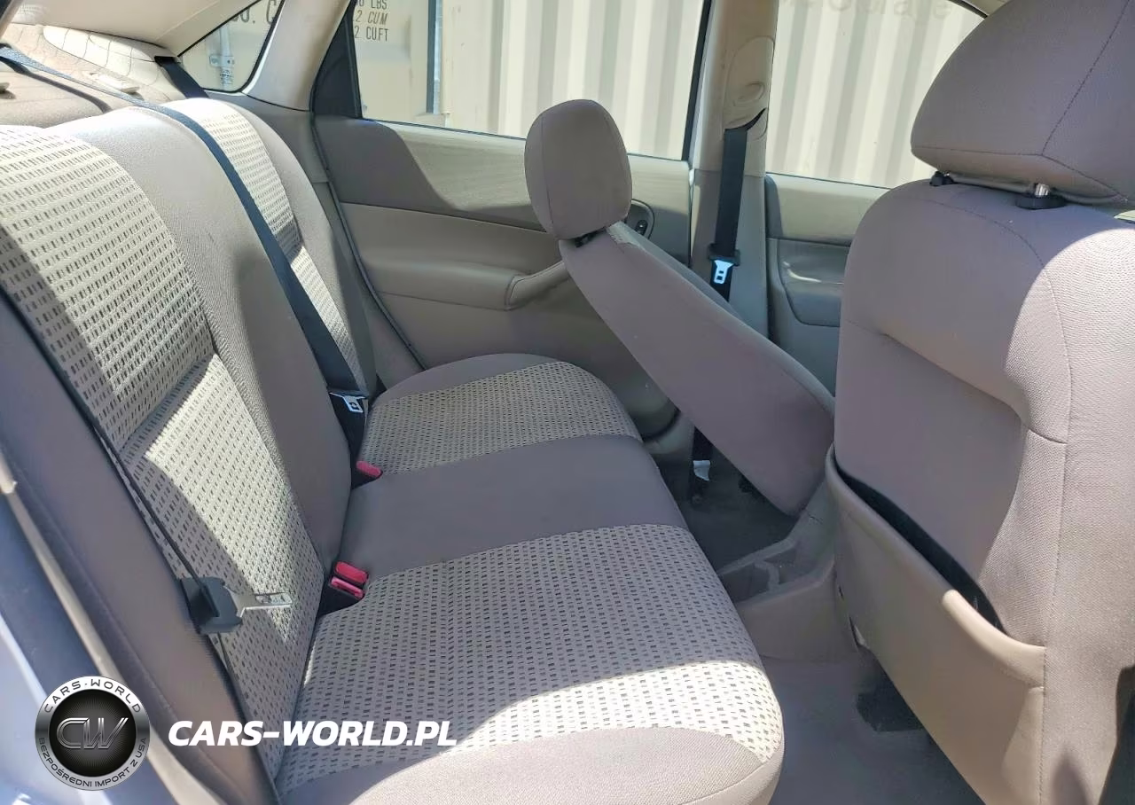 2007 Ford Focus Zx4 VIN:1FAHP34N57W330994 - 10