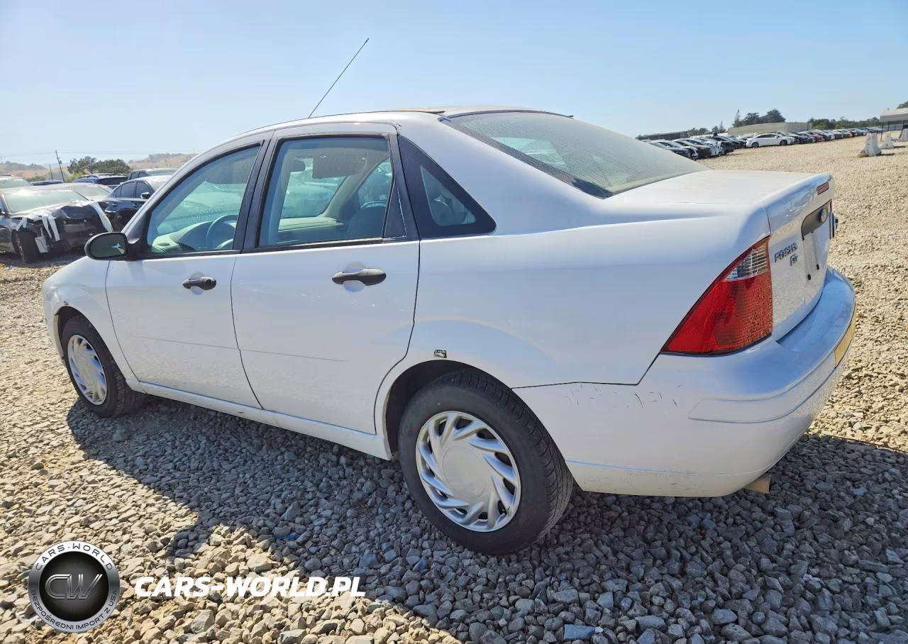 2007 Ford Focus Zx4 VIN:1FAHP34N57W330994 - 2