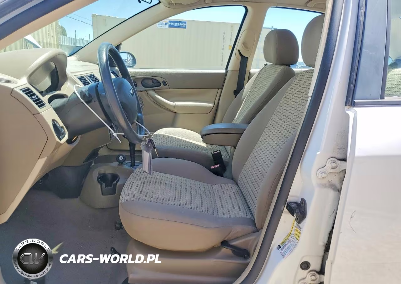 2007 Ford Focus Zx4 VIN:1FAHP34N57W330994 - 7