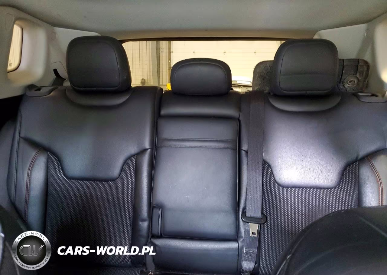 2019 Jeep Compass Trailhawk VIN:3C4NJDDB5KT721782 - 10