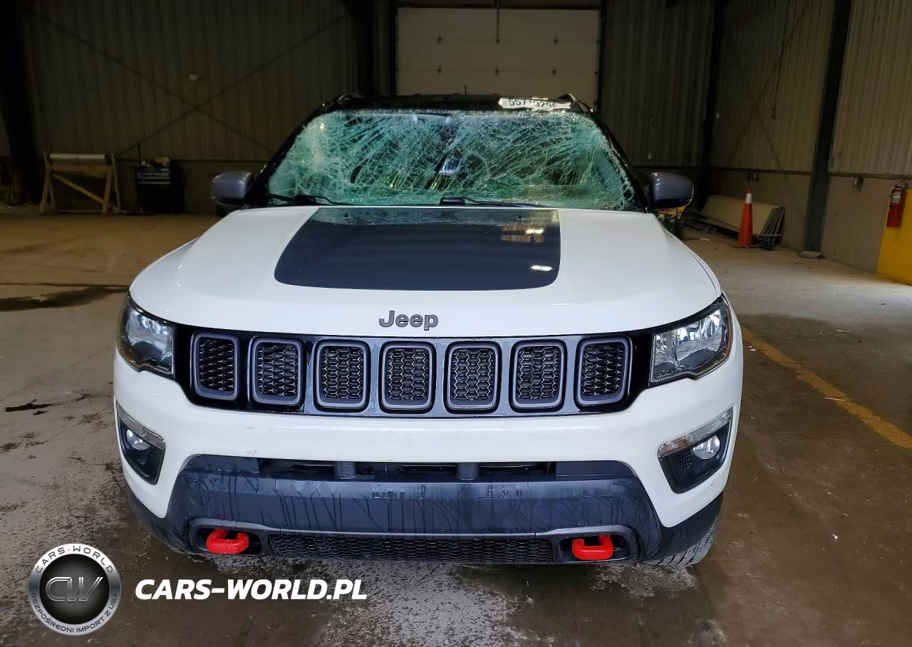2019 Jeep Compass Trailhawk VIN:3C4NJDDB5KT721782 - 5