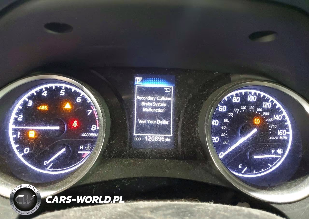 2018 Toyota Camry Le VIN:JTNB11HK8J3005444 - 9