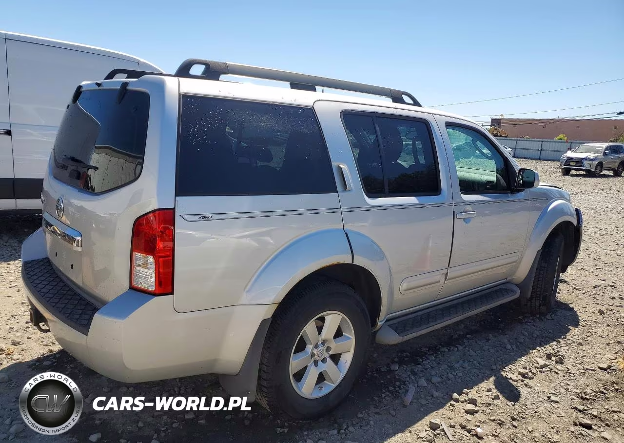 2012 Nissan Pathfinder S VIN:5N1AR1NB6CC615984 - 3