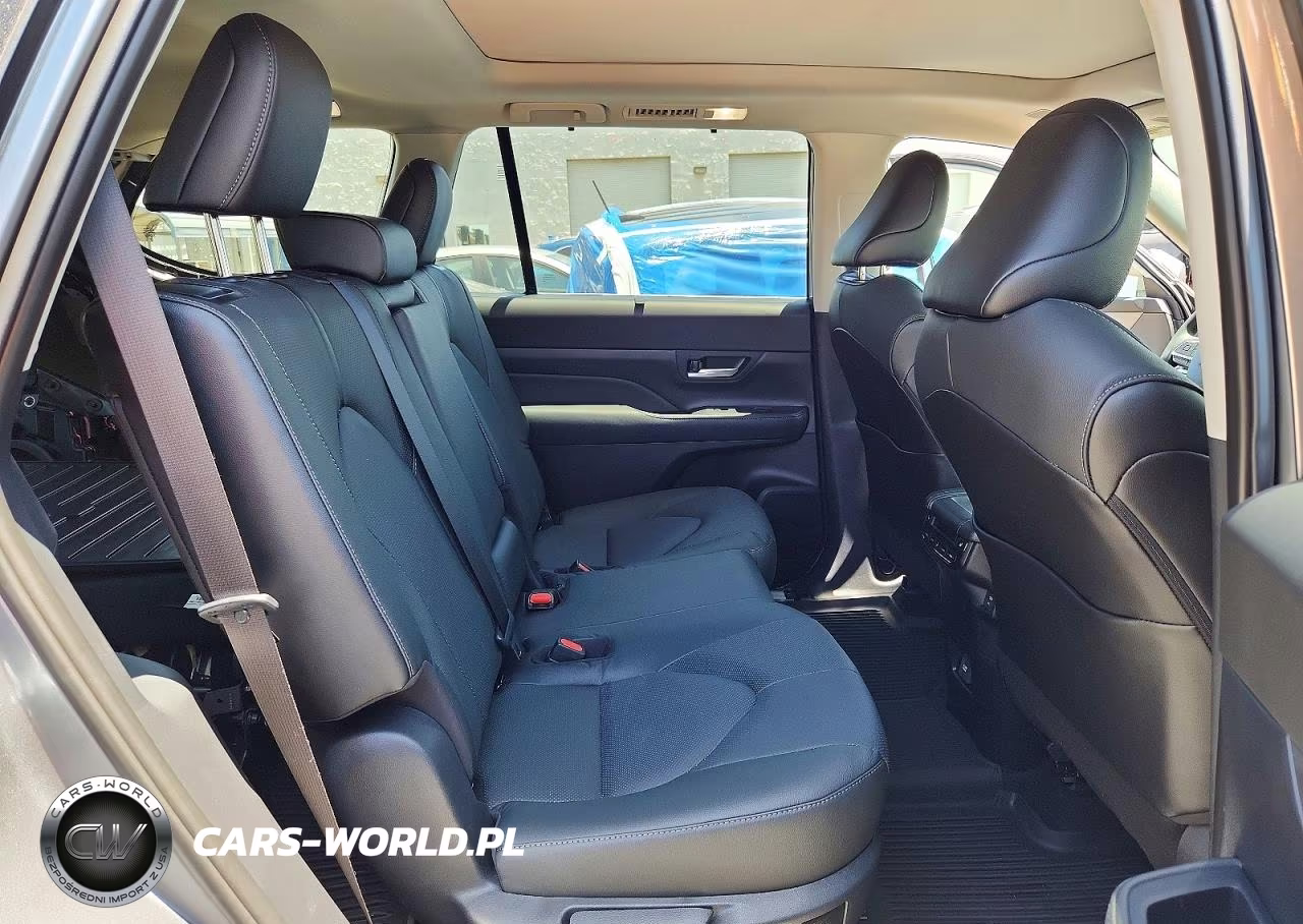 2026 Toyota Grand Highlander Hybrid Limited VIN:5TDACAB5XTS093122 - 11