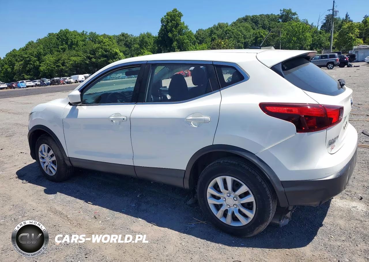 2019 Nissan Rogue Sport S VIN:JN1BJ1CR4KW349574 - 2