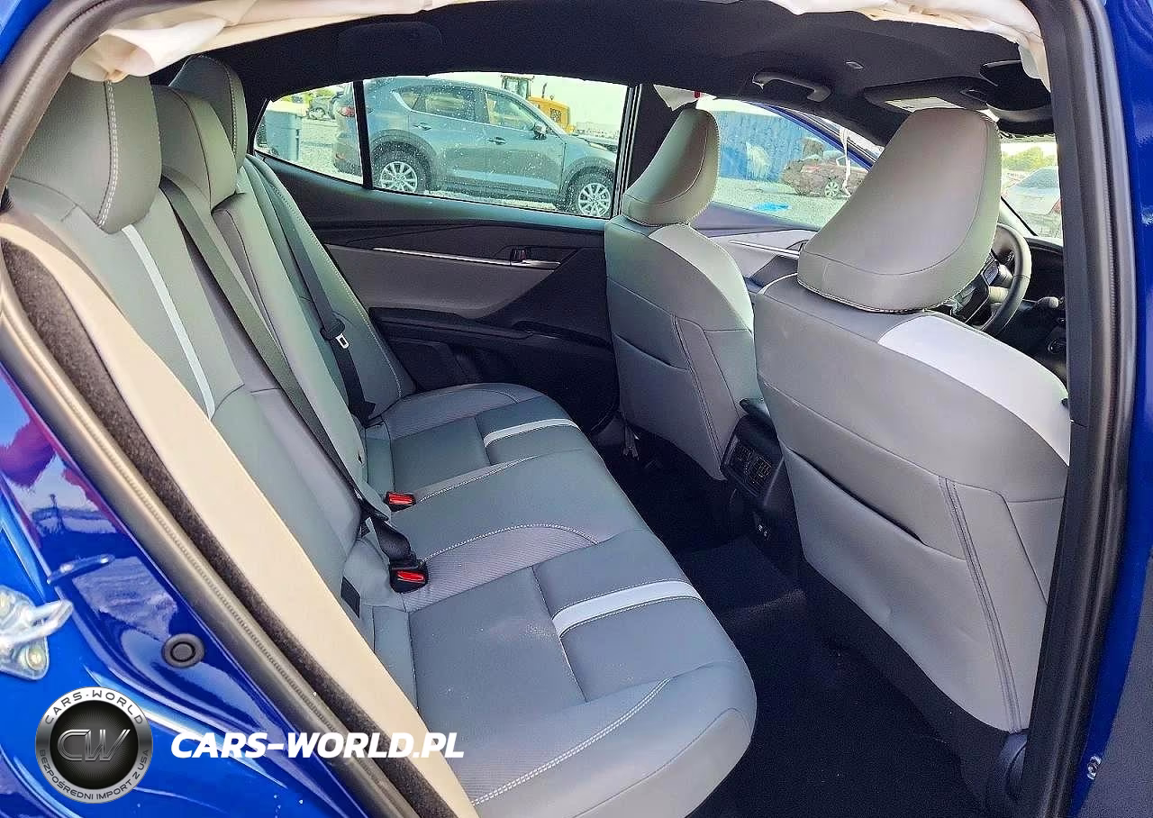 2026 Toyota Camry VIN:4T1DAACK1TU282935 - 10
