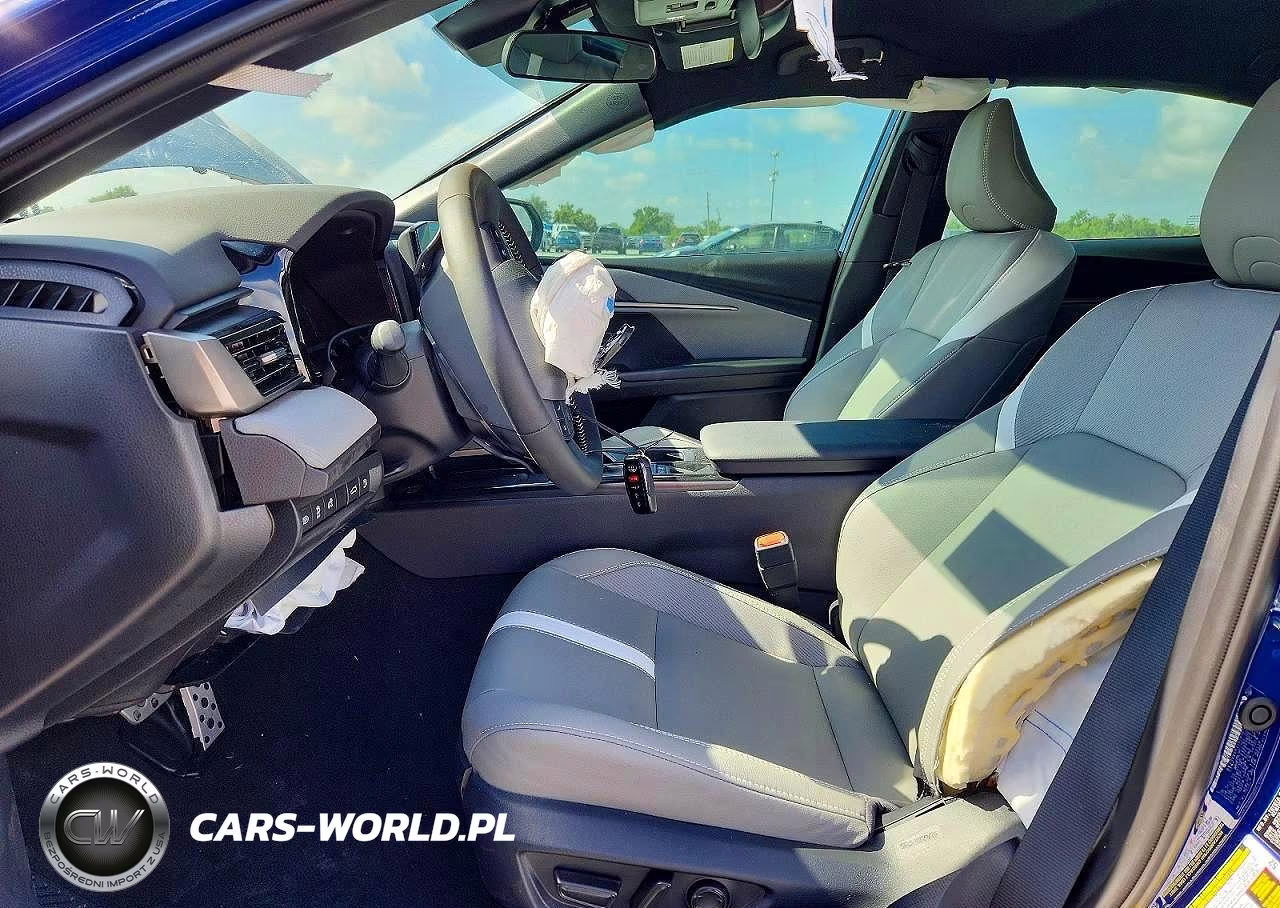 2026 Toyota Camry VIN:4T1DAACK1TU282935 - 7