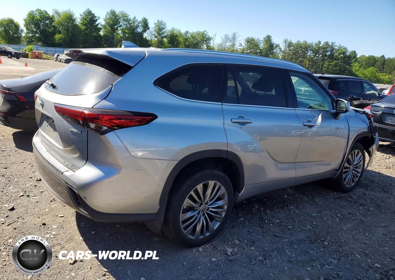 2021 Toyota Highlander Hybrid Platinum VIN:5TDEBRCH7MS062147 - 3