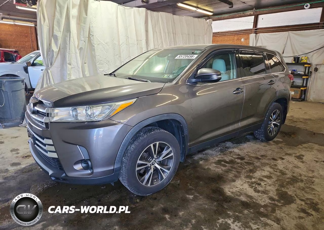 2019 Toyota Highlander Le – zdjęcie 1 z 13