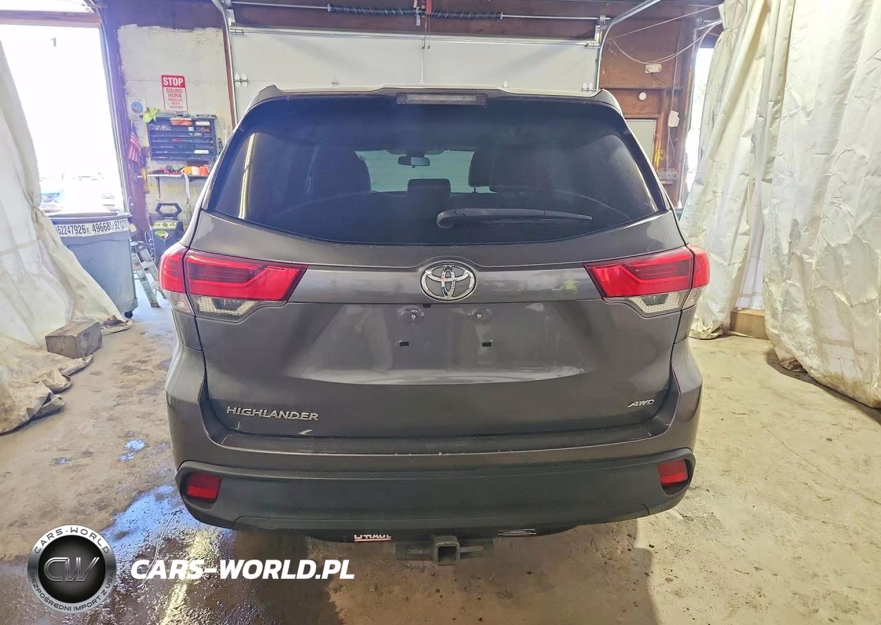 2019 Toyota Highlander Le VIN:5TDBZRFH6KS704994 - 6