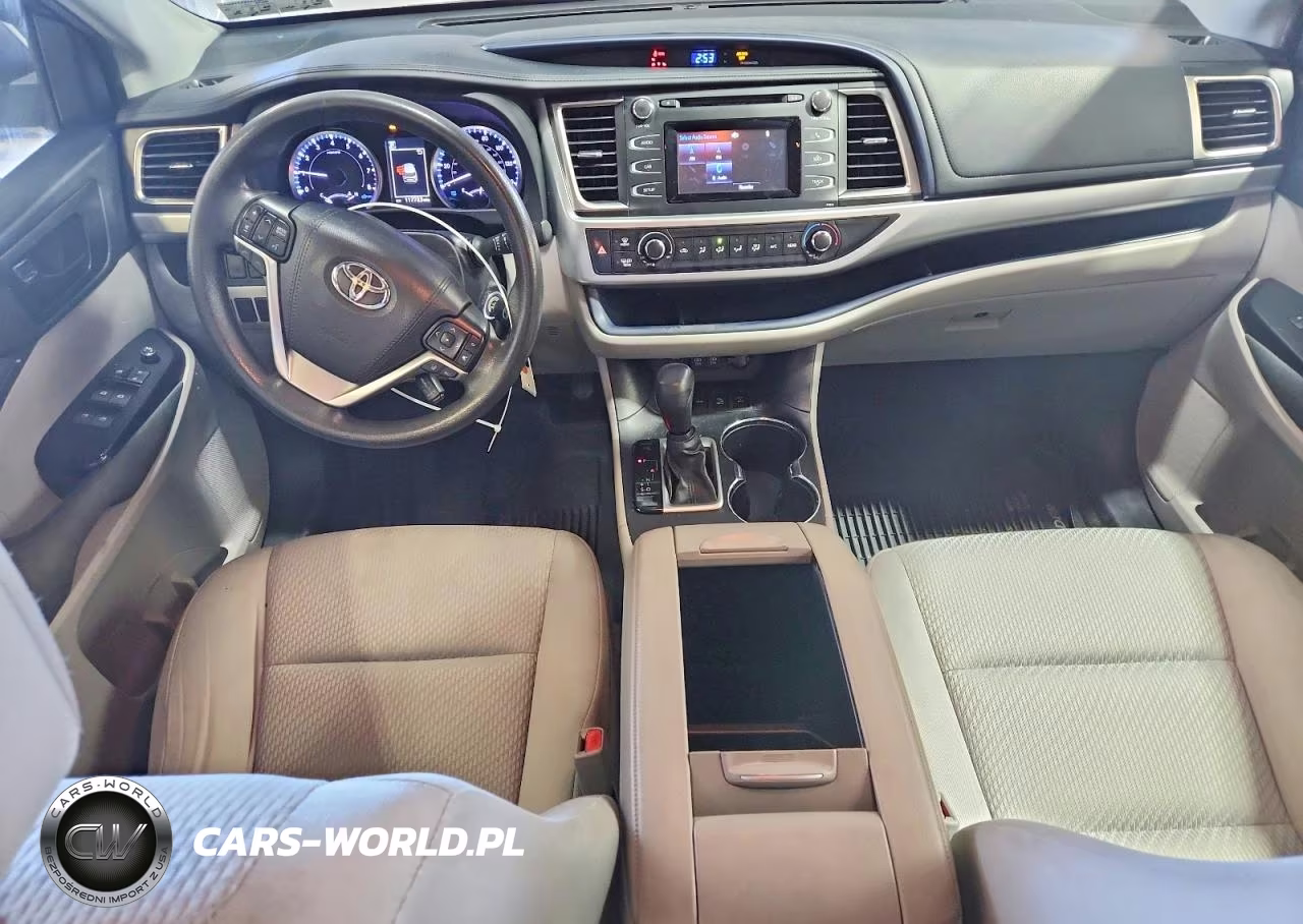 2019 Toyota Highlander Le VIN:5TDBZRFH6KS704994 - 8