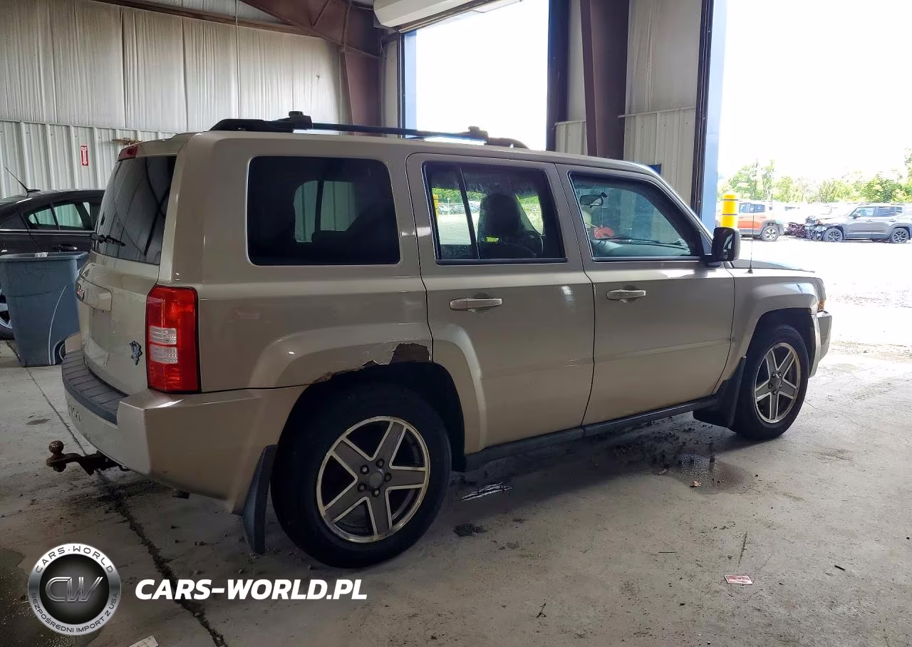 2010 Jeep Patriot Sport VIN:1J4NF2GB6AD510865 - 3