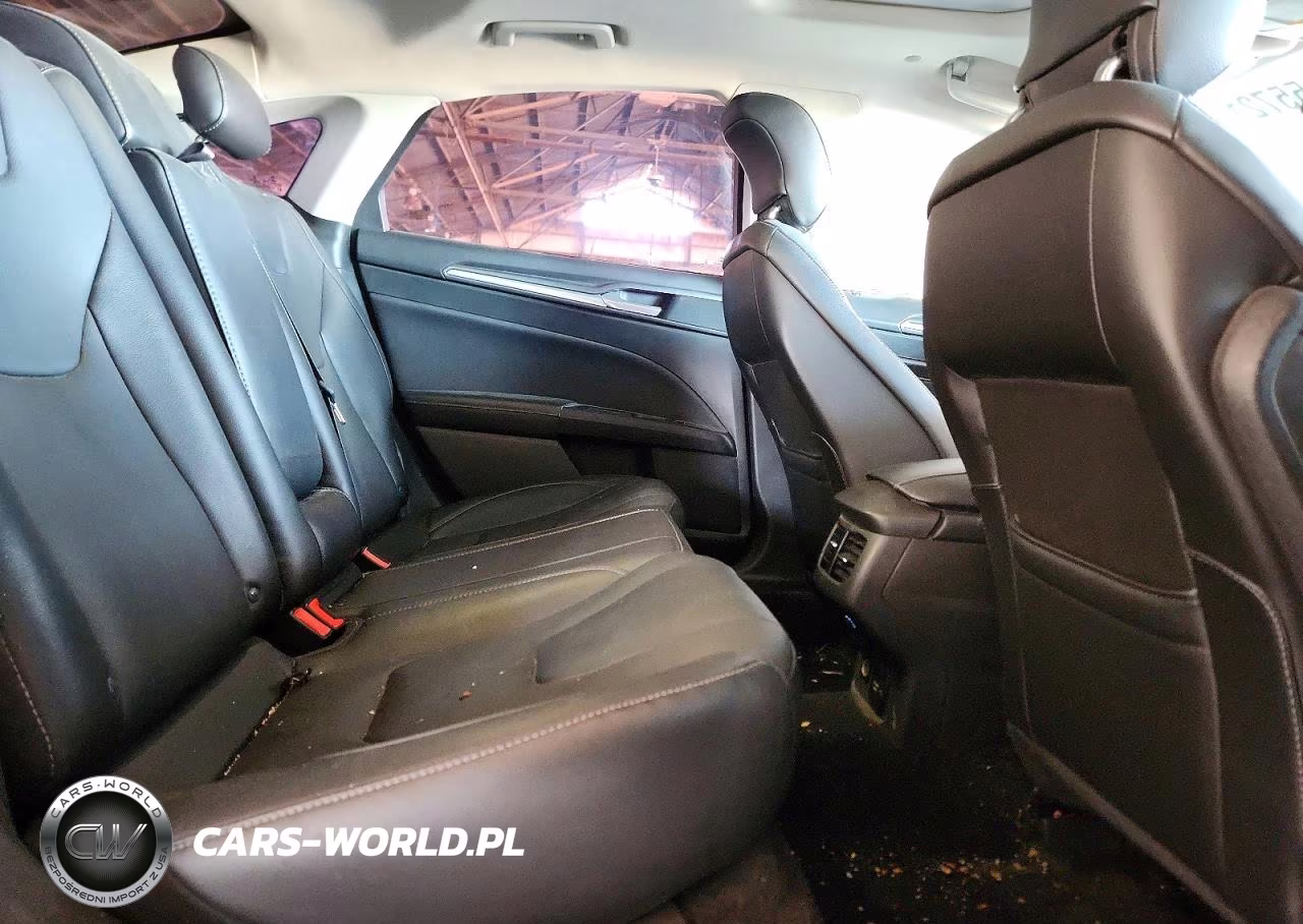 2014 Ford Fusion Titanium Phev VIN:3FA6P0SUXER383061 - 10