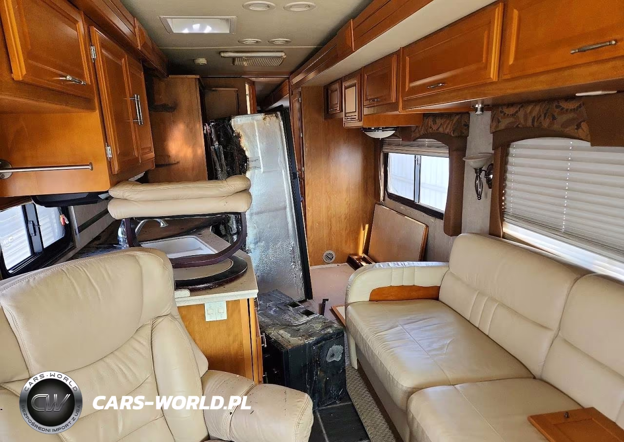 2008 Fleetwood Discovery Rv VIN:4UZACJDT88CZ65569 - 6