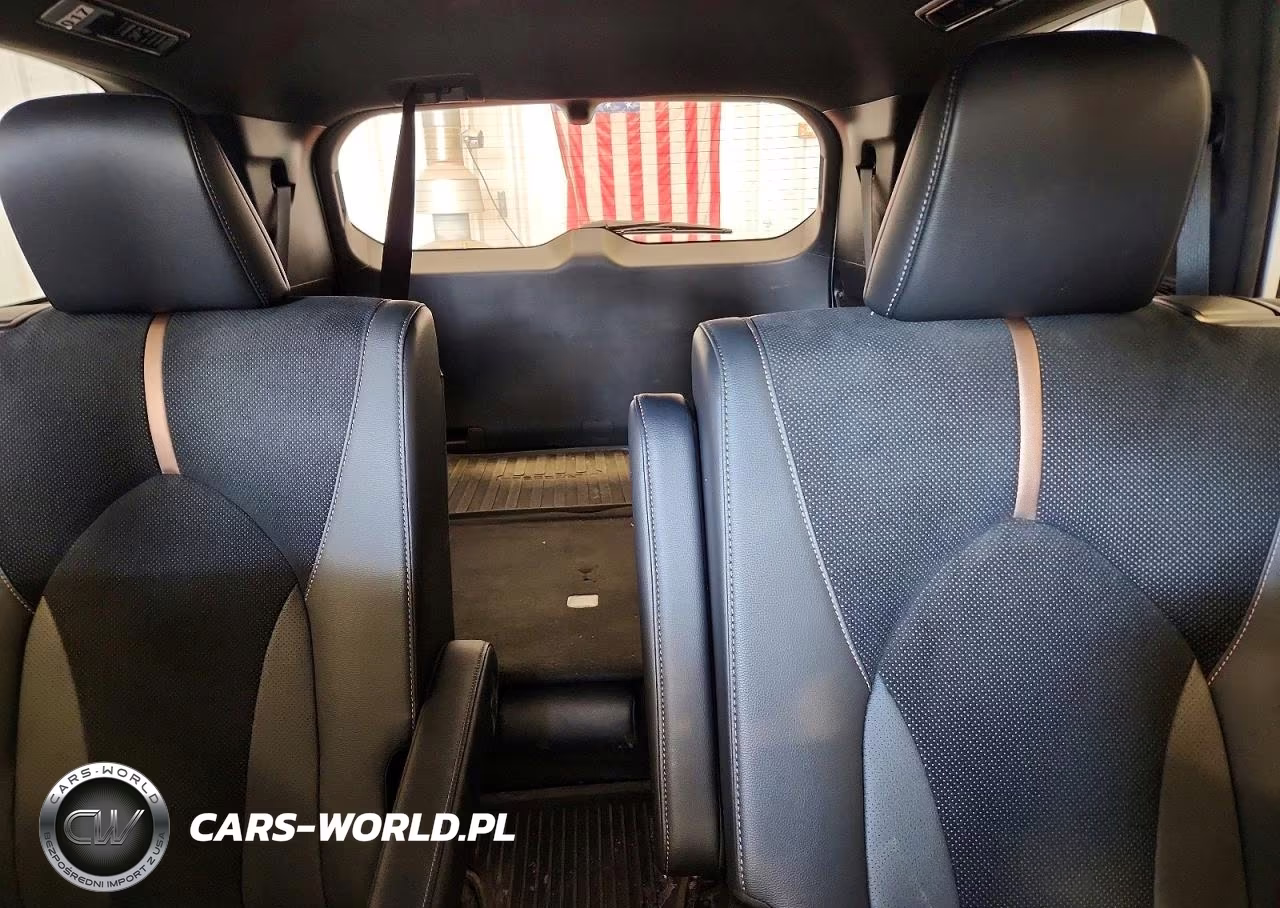 2024 Toyota Grand Highlander Hybrid Max Platinum VIN:5TDADAB53RS007056 - 10