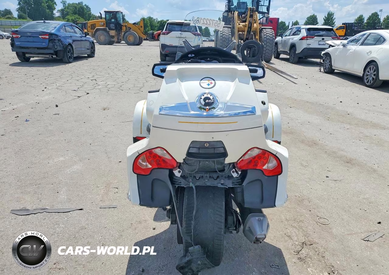 2011 Can-Am Spyder Roadster Rt-Ltd VIN:2BXJBDC10BV001739 - 4