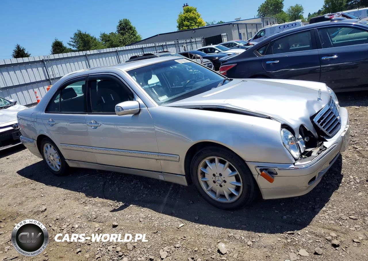 2000 Mercedes-Benz E 320 VIN:WDBJF65J5YB157898 - 4